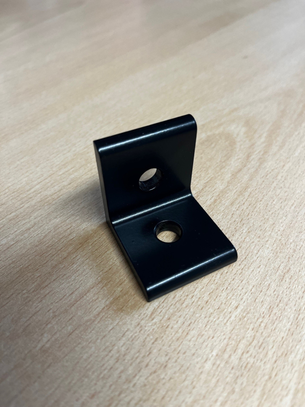 Black Powder Coated 40x40 Connection Angle AL 2 Hole, 1 Slot Version