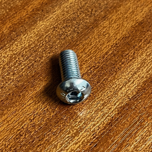 S7 x 22 - T30 Self Tapping Screw